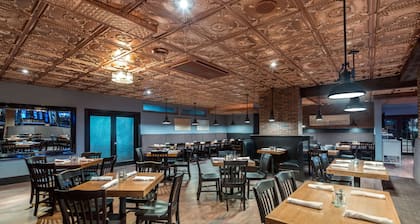 Ramada Plaza by Wyndham Gatineau/Manoir du Casino