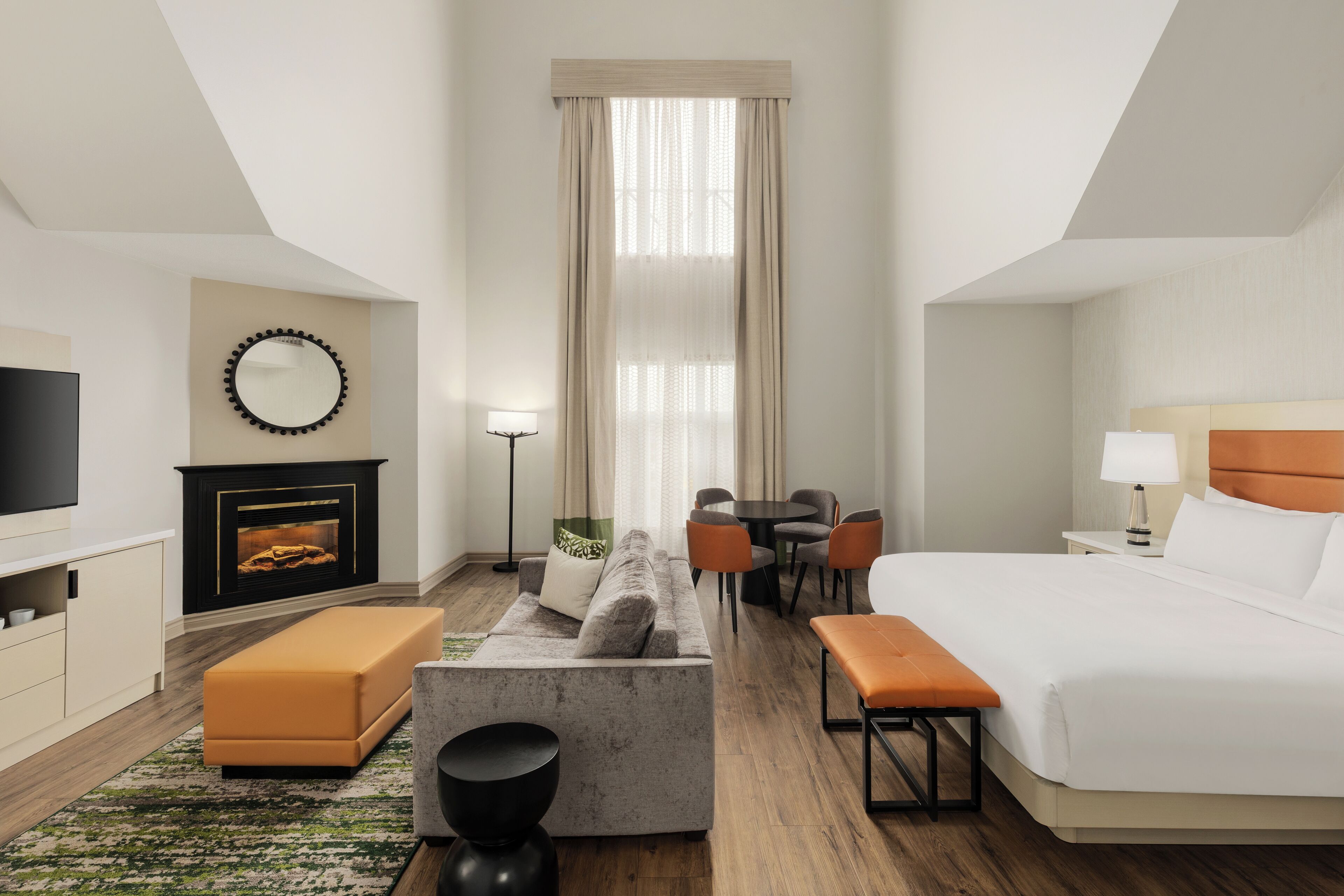Suite, Multiple Beds (Bi-Level) | In-room safe, desk, iron/ironing board, free cots/infant beds