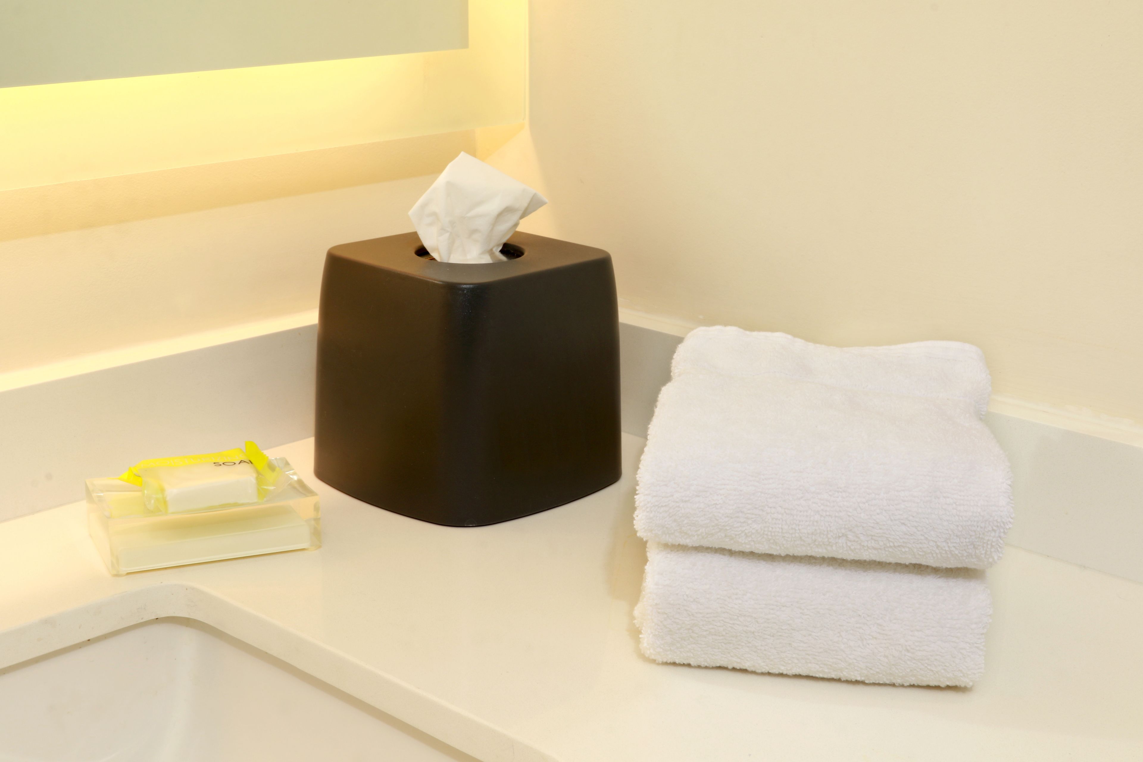 standard room, 2 queen beds | minibar, in-room safe, desk, blackout curtains