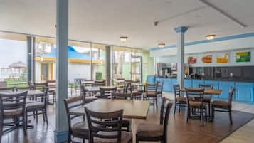 Free daily full breakfast