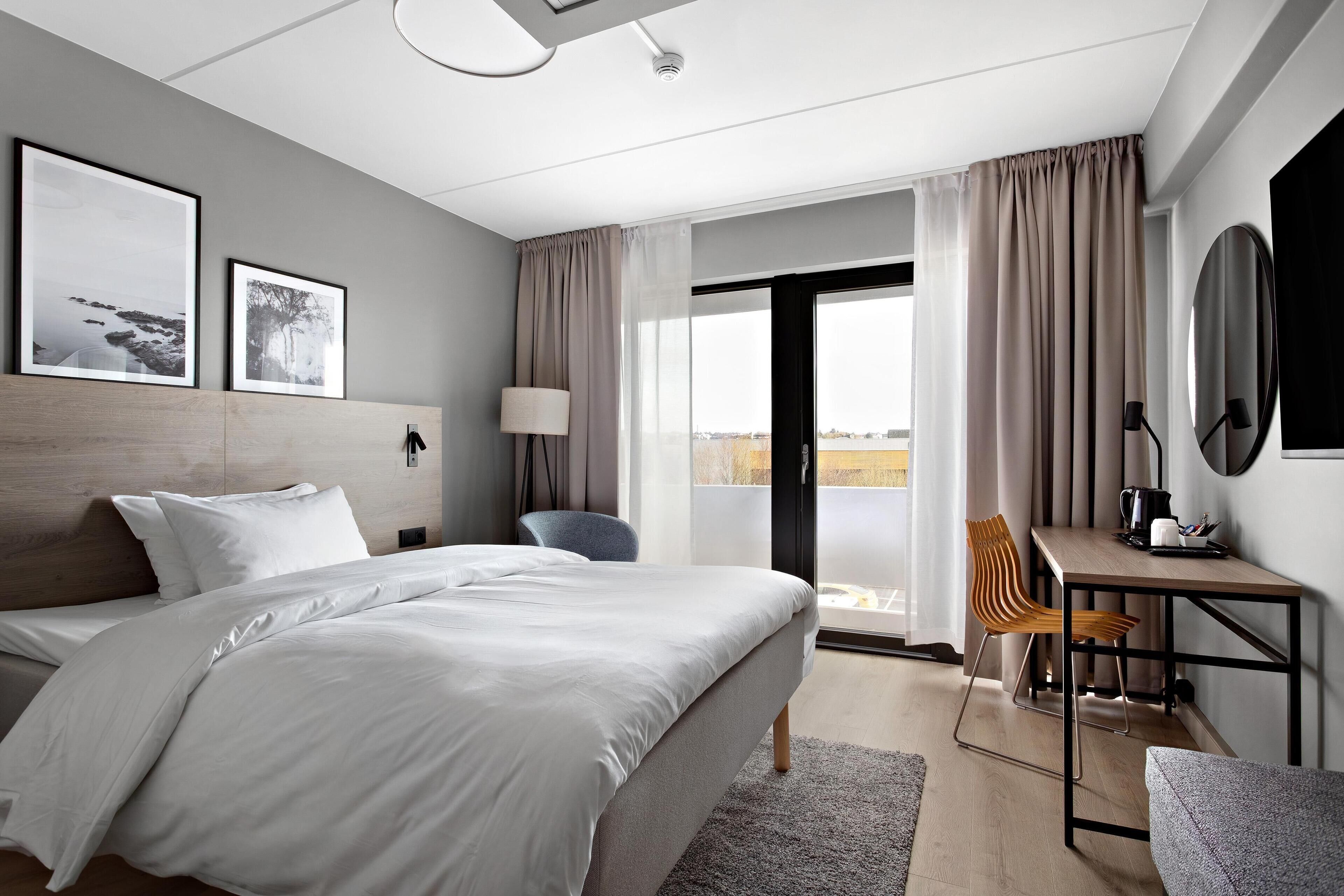 低過敏寢具、遮光布/窗簾、免費搖籃/嬰兒床、折疊床/加床