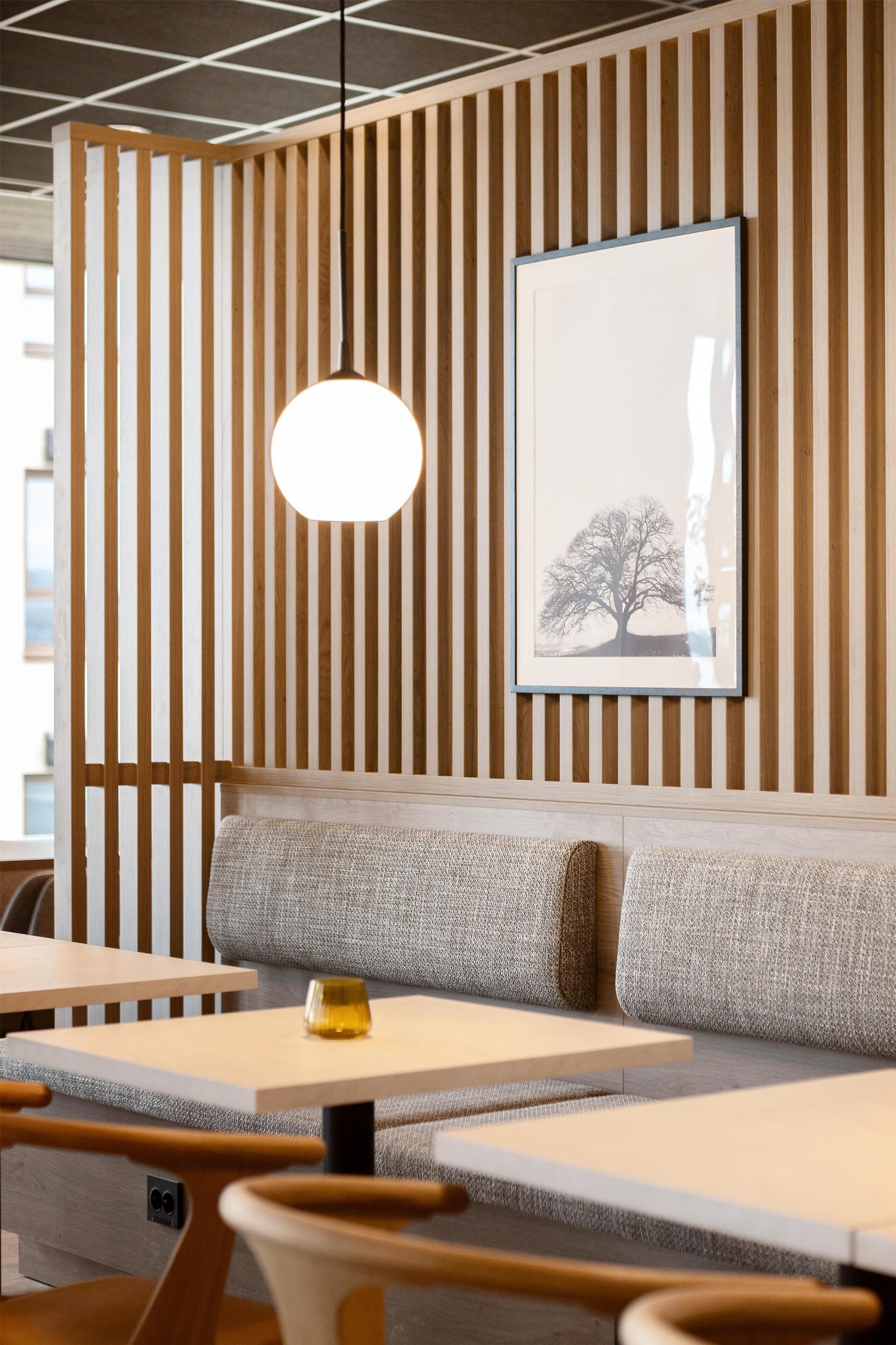 breakfast, lunch, dinner served; international cuisine, garden views