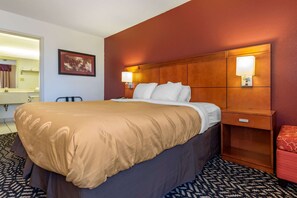 Habitación estándar, 1 cama de matrimonio grande, no fumadores | Ropa de cama de alta calidad y colchones con acolchado adicional