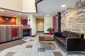 Lobby - Quality Inn Falconer - Jamestown (Falconer)
