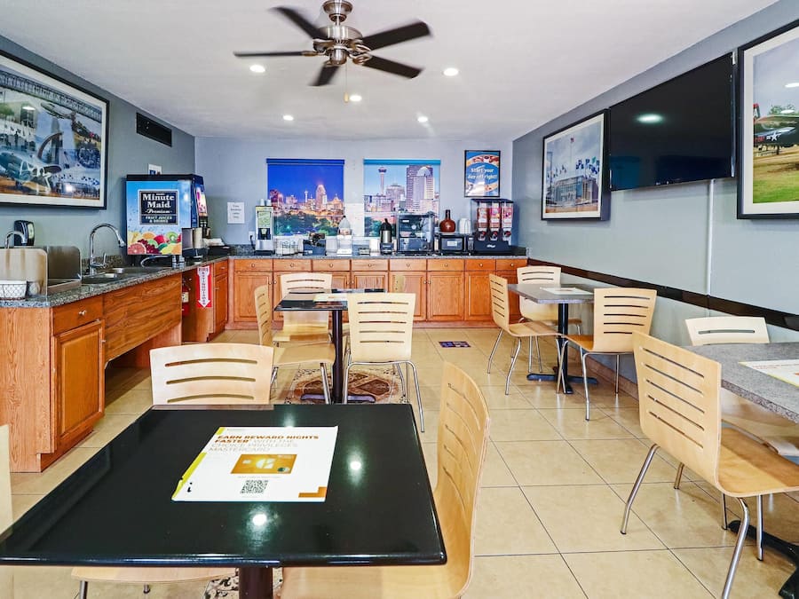 Café da manhã continental grátis todos os dias