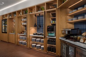 Dagelijks ontbijtbuffet (AUD 34 per persoon)