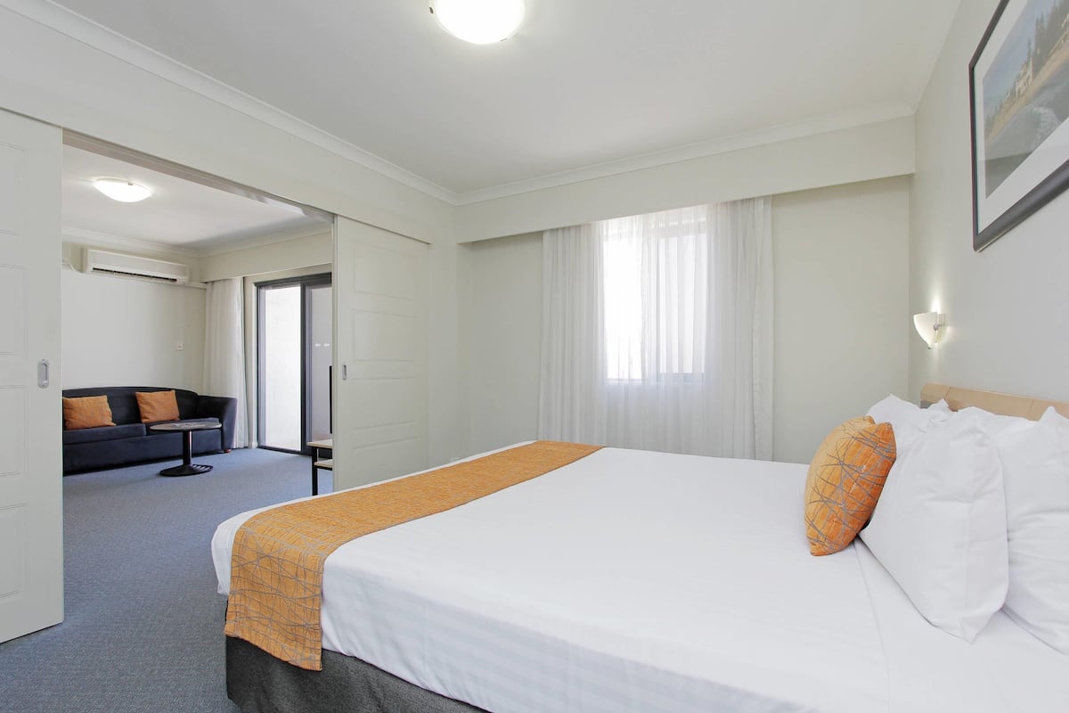 1 Bedroom Spa Apartment Resort View | In-room safe, desk, blackout drapes, iron/ironing board