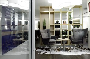 Lobby-Lounge
