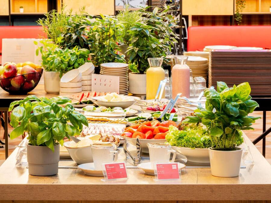 Desayuno (PLN 34 por persona)