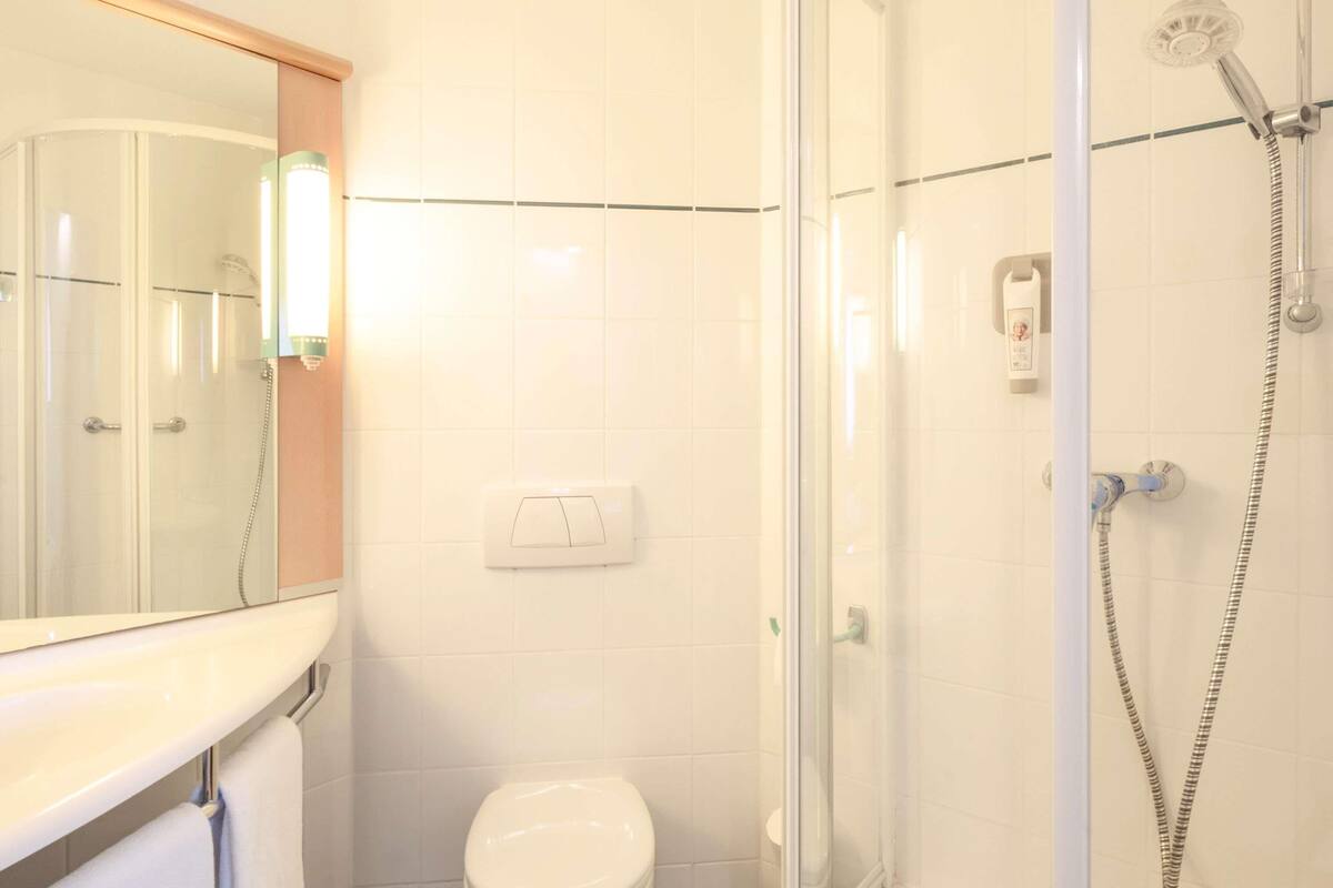 premium bedding, in-room safe, soundproofing, iron/ironing board