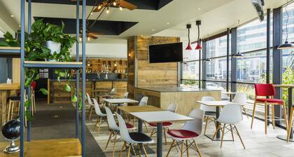ibis Leicester City