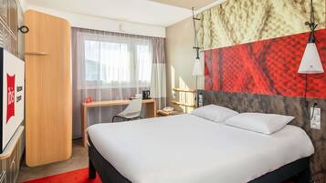 Quarto, 1 cama de casal (Sweet by ibis) | Cortinas blackout, Wi-Fi de cortesia, roupa de cama