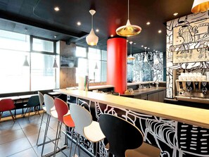 Bar (in der Unterkunft)