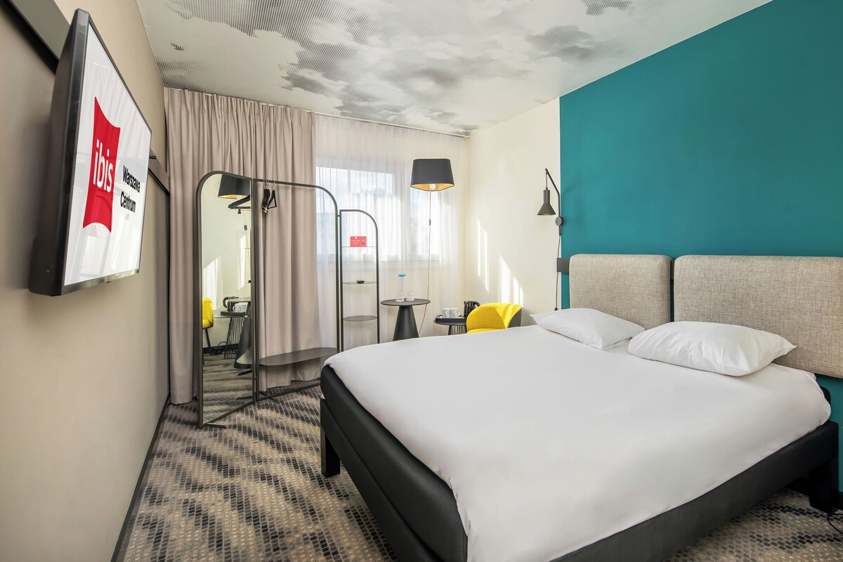 Room, 1 Double Bed (KAI by ibis) | Blackout drapes, WiFi (free), bed sheets