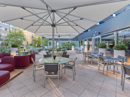 Breakfast, lunch and dinner served. ibis Zurich City West