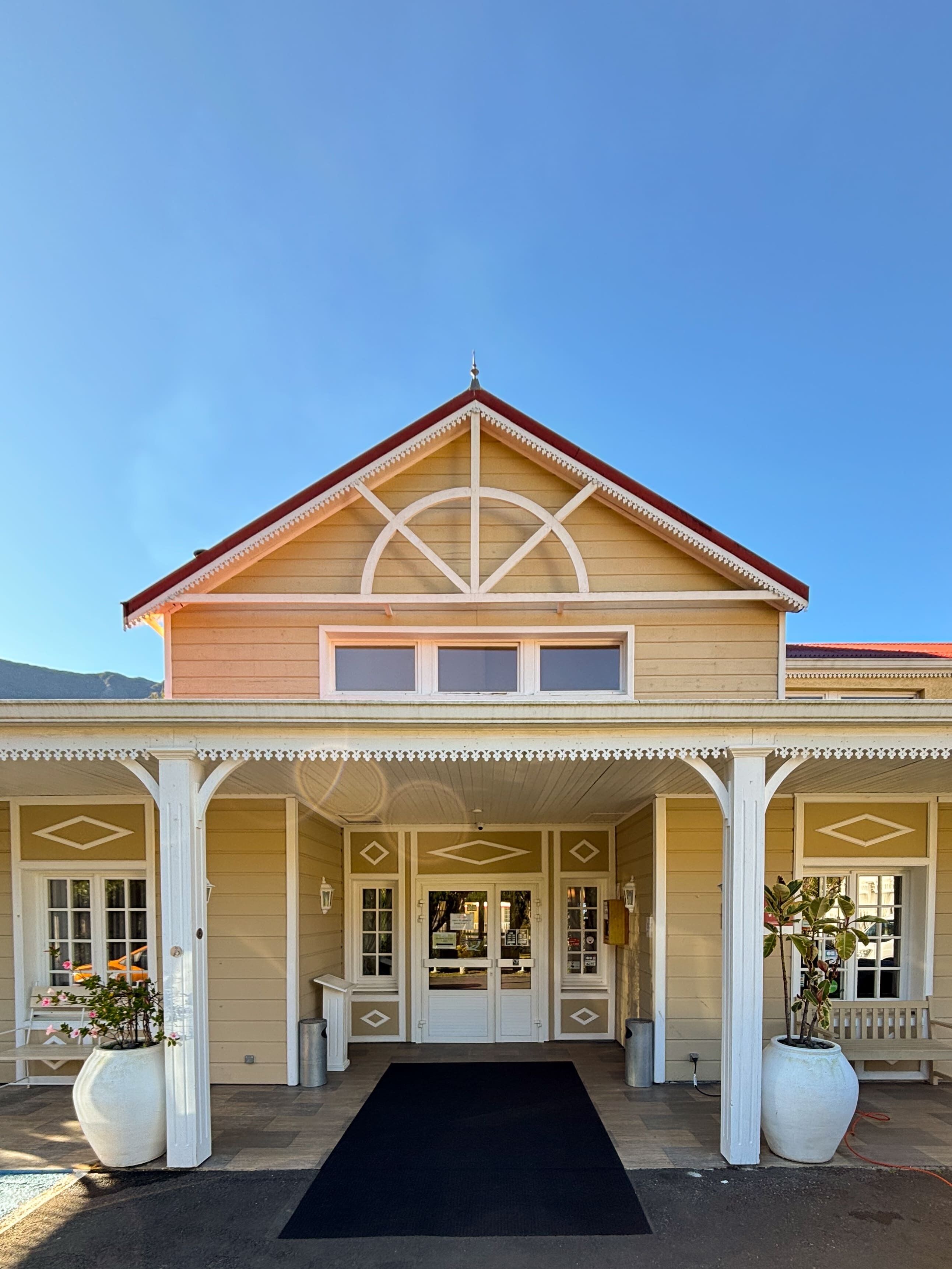 Fachada de la propiedad