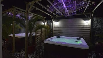 Bain à remous intérieur