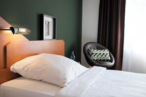 In-room safe, desk, laptop workspace, blackout drapes