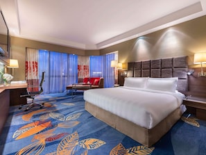 1 bedroom, minibar, in-room safe, desk