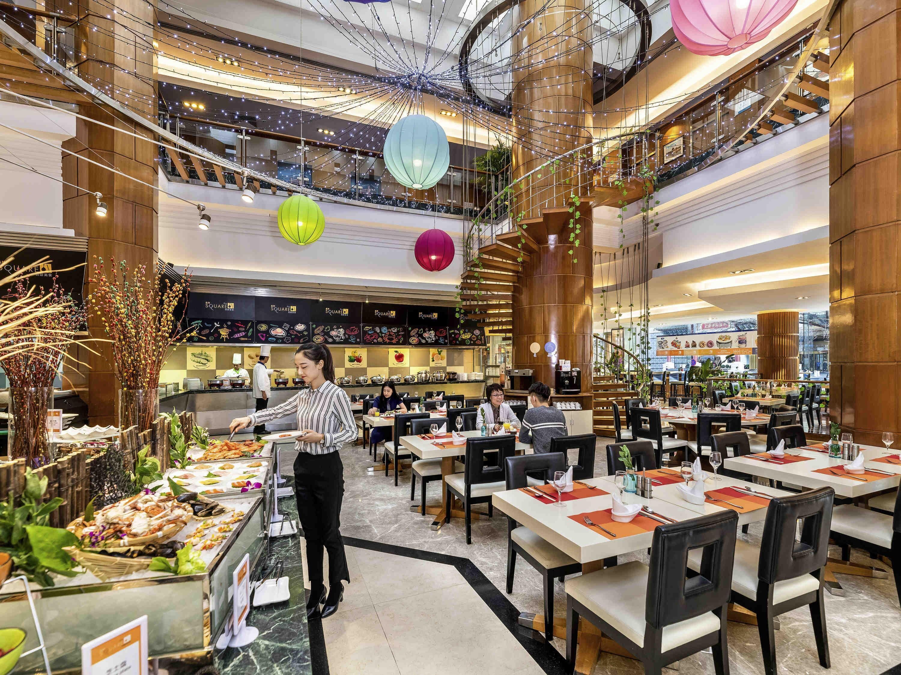 2 間餐廳；供應早餐