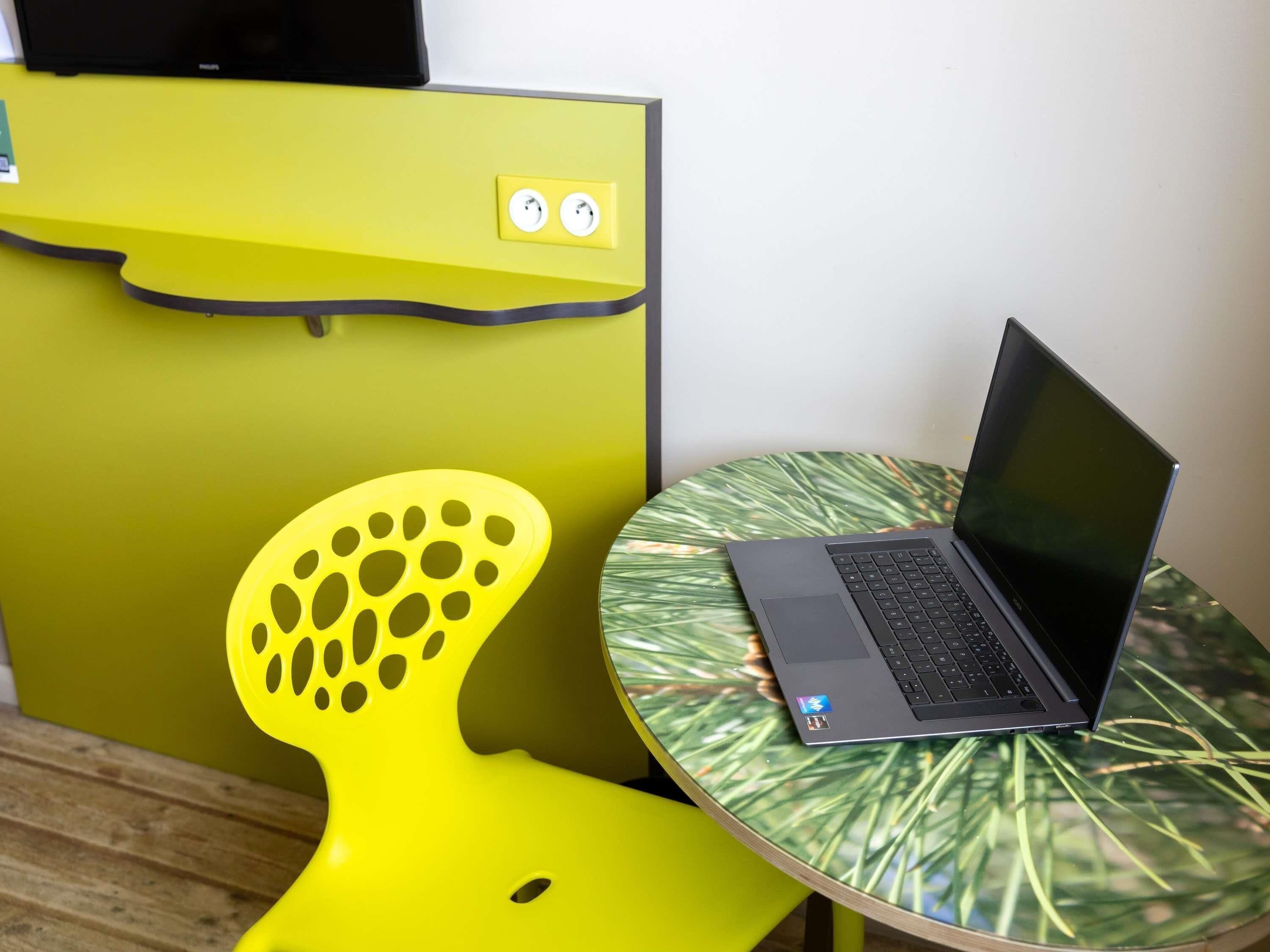 Standardzimmer, 2 Einzelbetten | Hochwertige Bettwaren, individuell eingerichtet, Schreibtisch