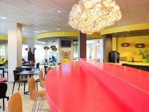 Bar (on property) - Ibis Styles Dax Center (Dax)