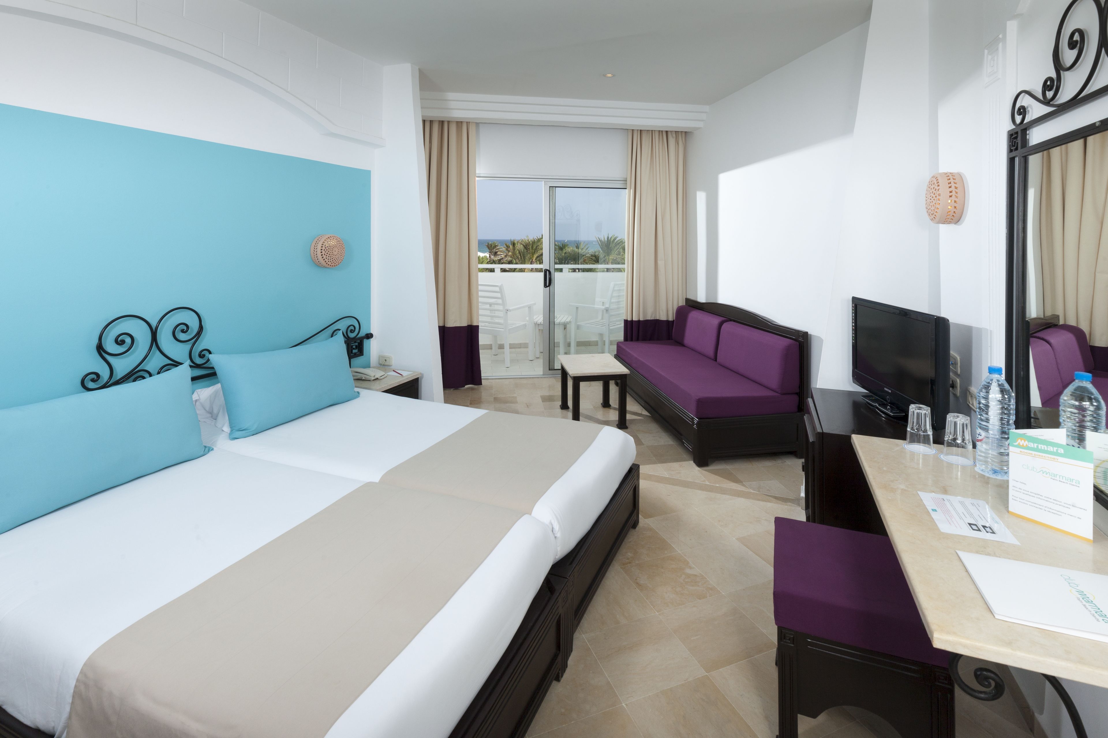 standard double room, garden view | select comfort beds, minibar, in-room safe, desk