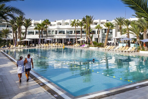 Indoor pool, outdoor pool, free cabanas, pool umbrellas