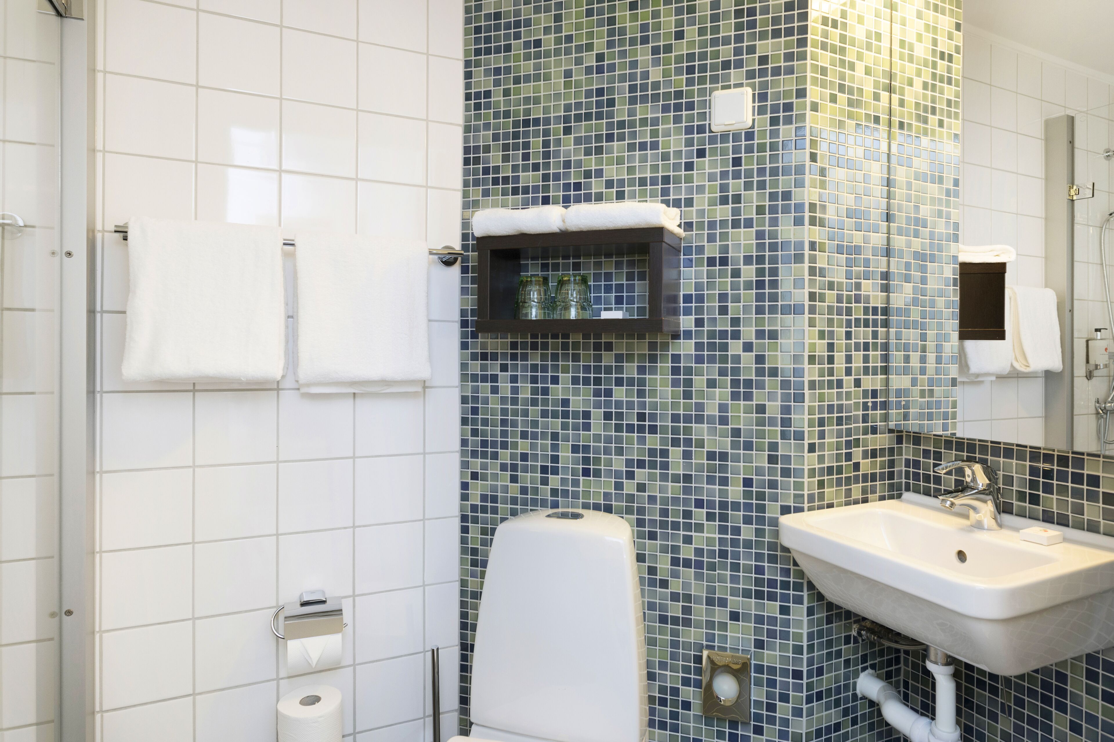 shower, eco-friendly toiletries, towels