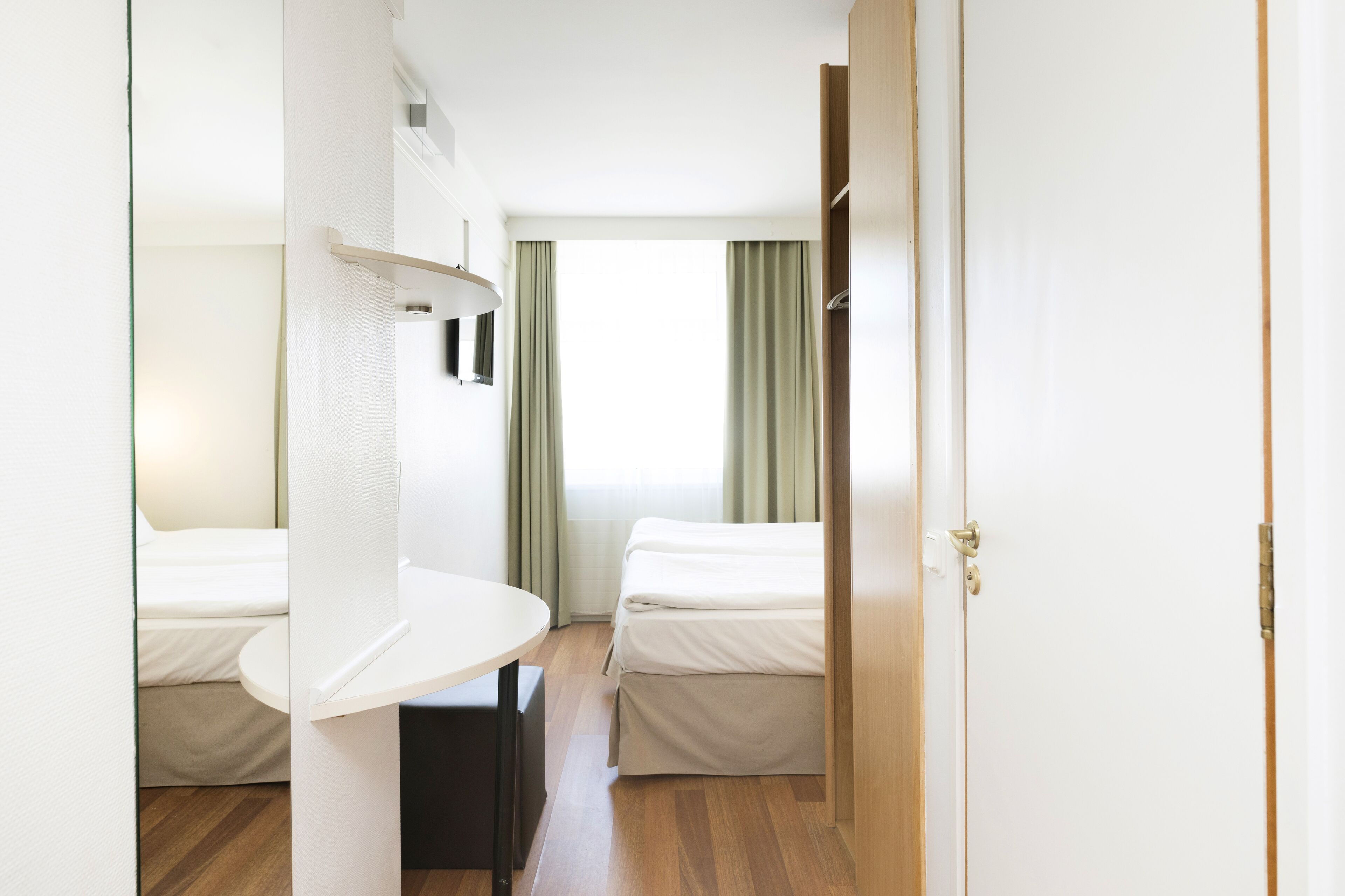 good morning twin room | desk, blackout curtains, free wifi, bed sheets