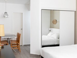 Suite | In-room dining - Riviera by Isrotel Collection (Eilat)