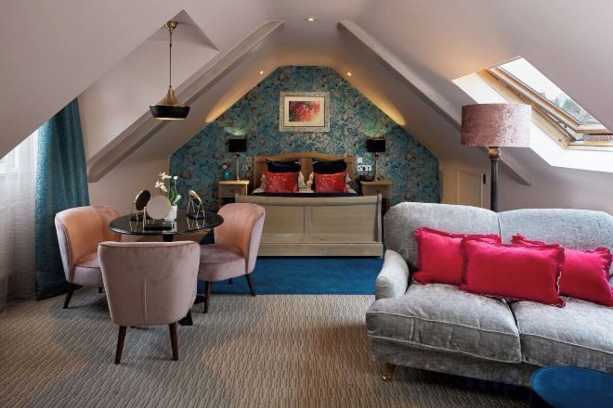 Signature Suite
