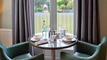 The Residence | Iron/ironing board, free WiFi, bed sheets