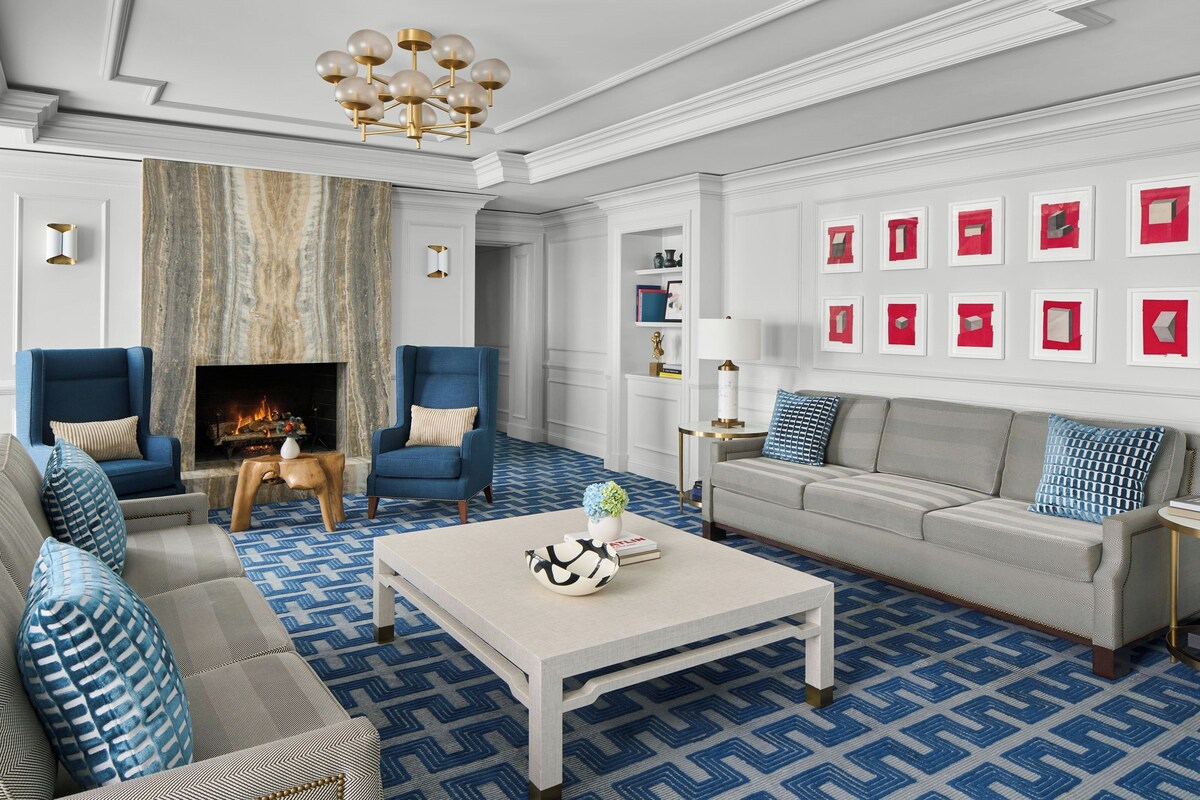 Suite, 1 chambre, balcon | Salle de séjour