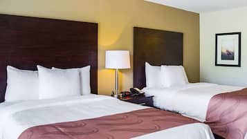 1 quarto, ferros/tábuas de passar roupa