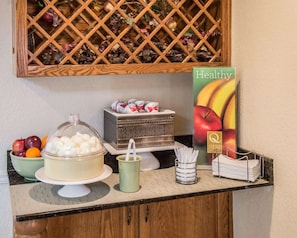 Free daily self-service breakfast - Quality Inn Lake City (Lake City)