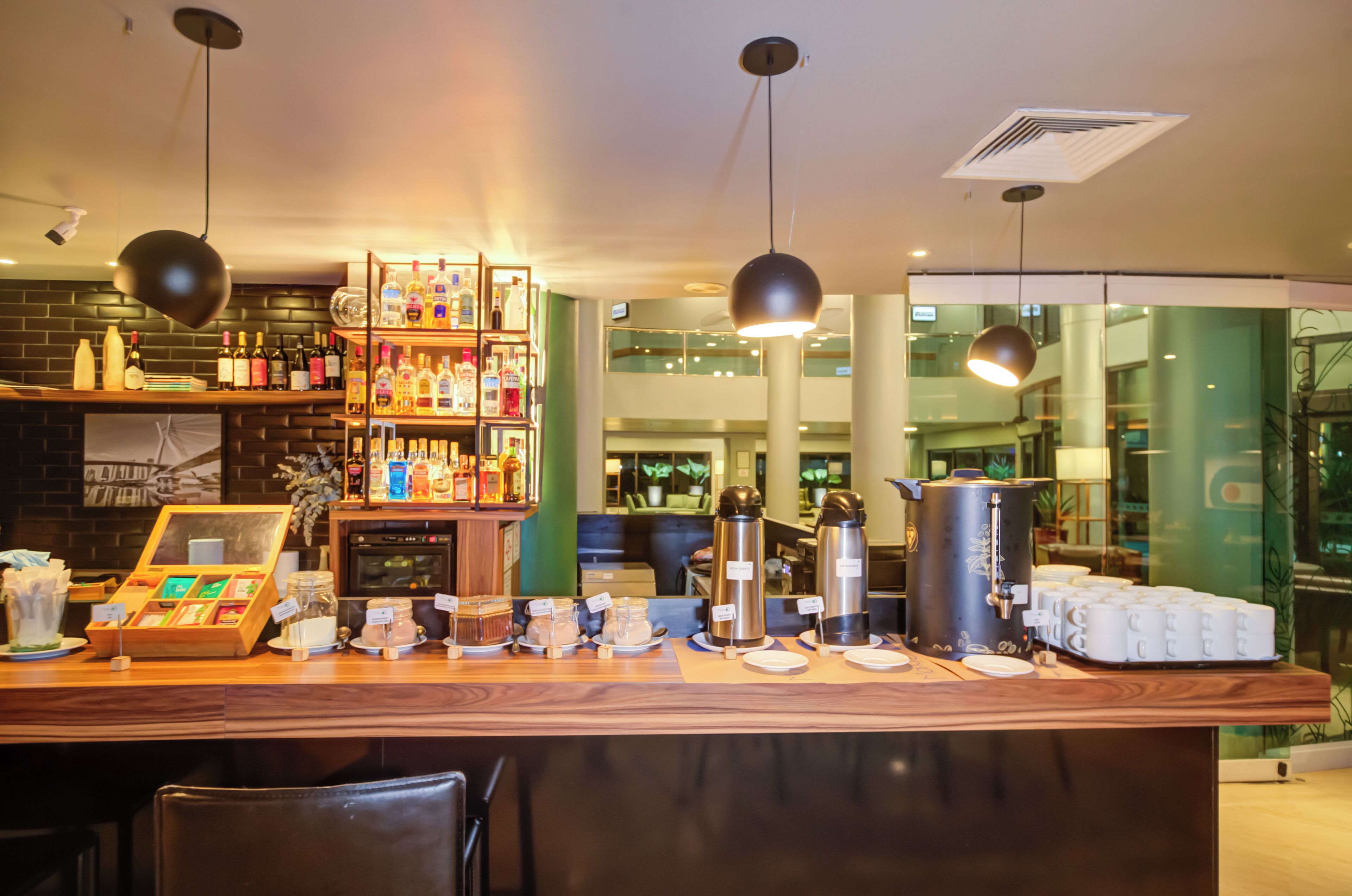 lunch and dinner served