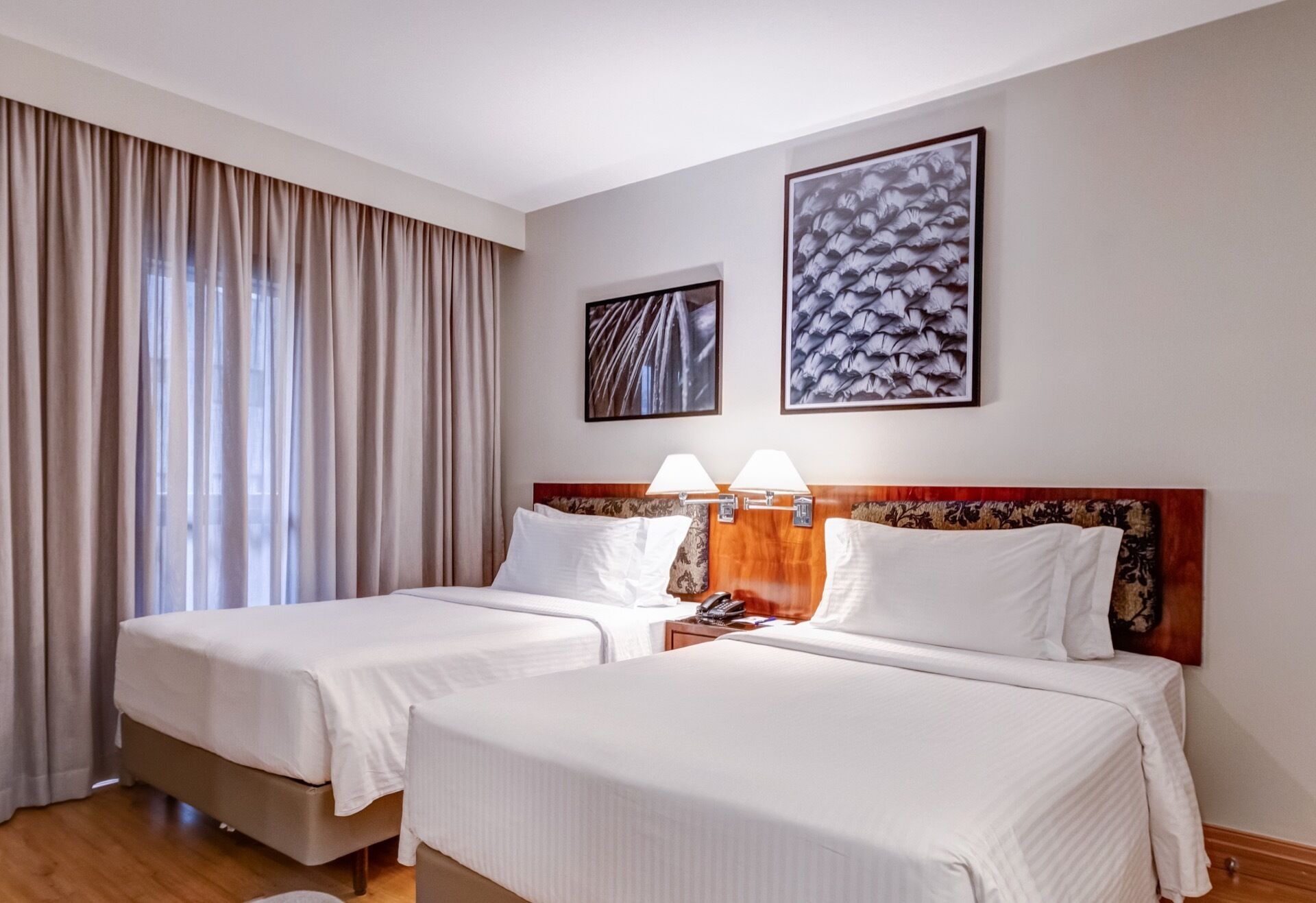 Superior Twin Room, 2 Twin Beds | 1 bedroom, minibar, in-room safe, desk