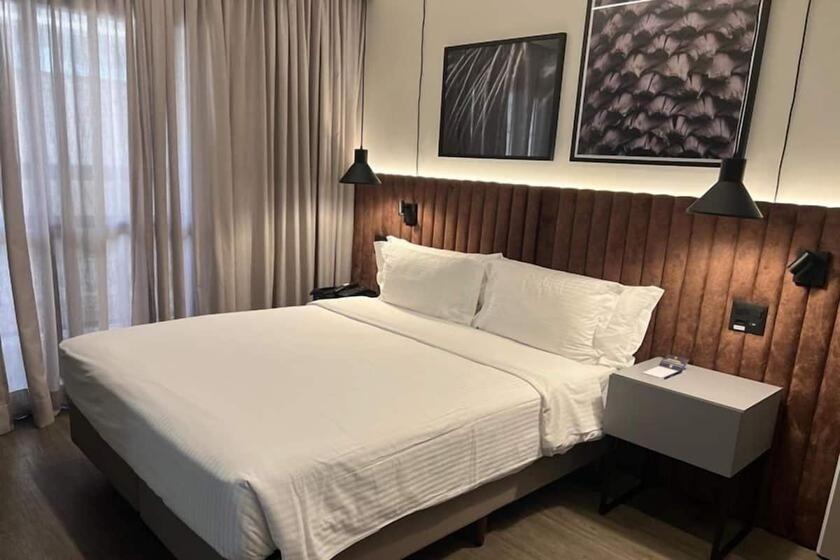 1 bedroom, minibar, in-room safe, desk