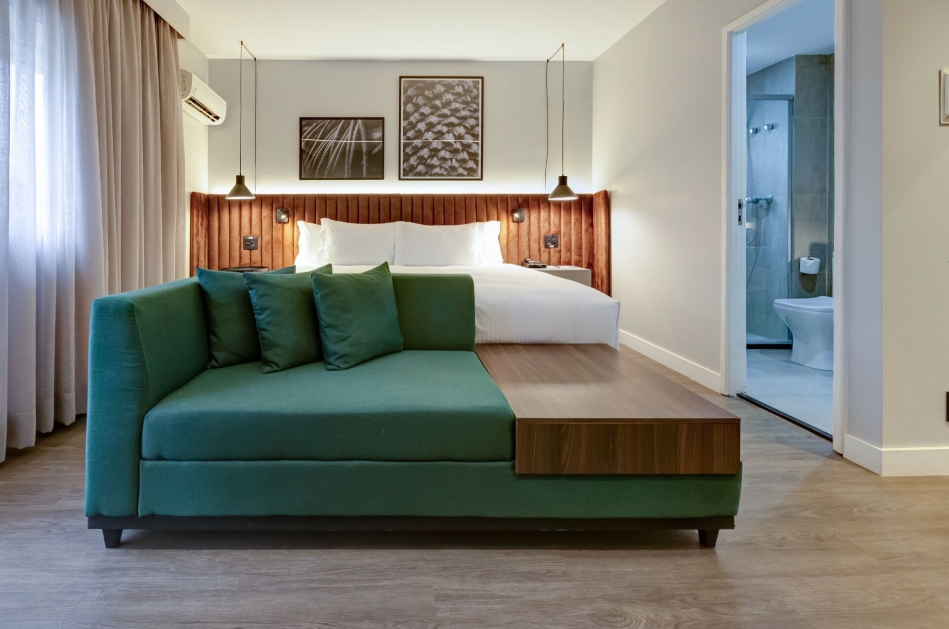 Room | 1 bedroom, minibar, in-room safe, desk