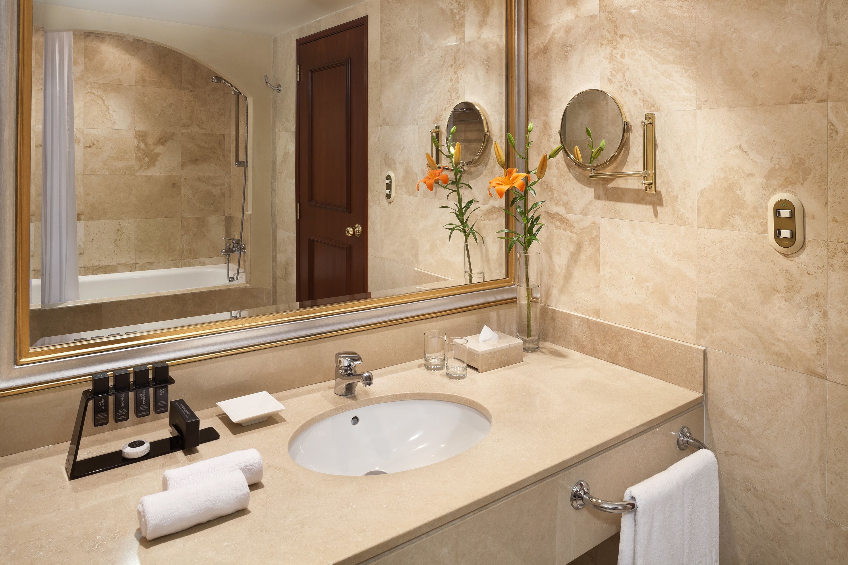 1 bedroom, minibar, in-room safe, desk