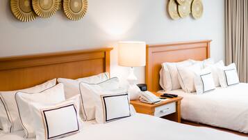 Chambre (The Level Supreme) | Minibar, coffres-forts dans les chambres, bureau