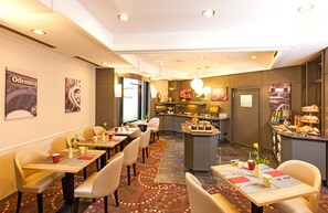 Dagelijks ontbijtbuffet (EUR 18 per persoon)