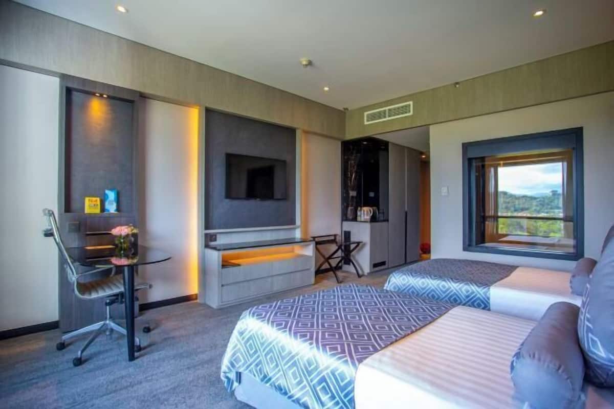 Matelas mémoire de forme, minibar, coffres-forts dans les chambres