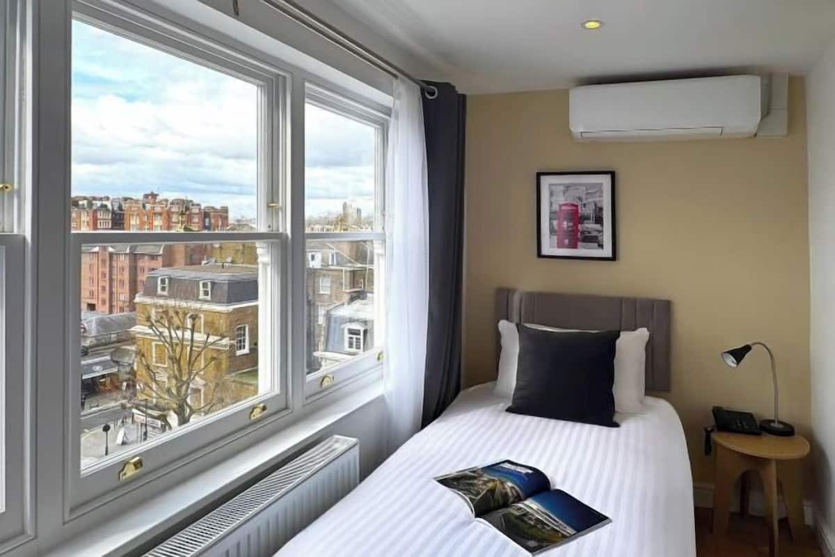 In-room safe, desk, laptop workspace, blackout curtains