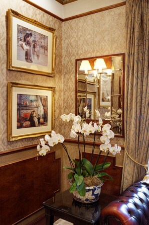 Interior - Berjaya Eden Park London Hotel (London)