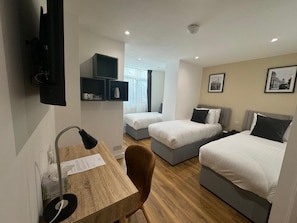 Premier-Dreibettzimmer