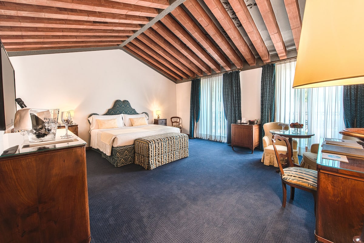 Biancheria da letto di alta qualità, minibar, una cassaforte in camera