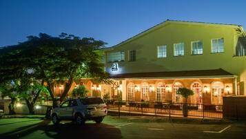 مدخل المنشأة