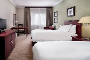 Room, 1 King Bed | Minibar, in-room safe, desk, laptop workspace - Protea Hotel by Marriott Blantyre Ryalls (Blantyre)